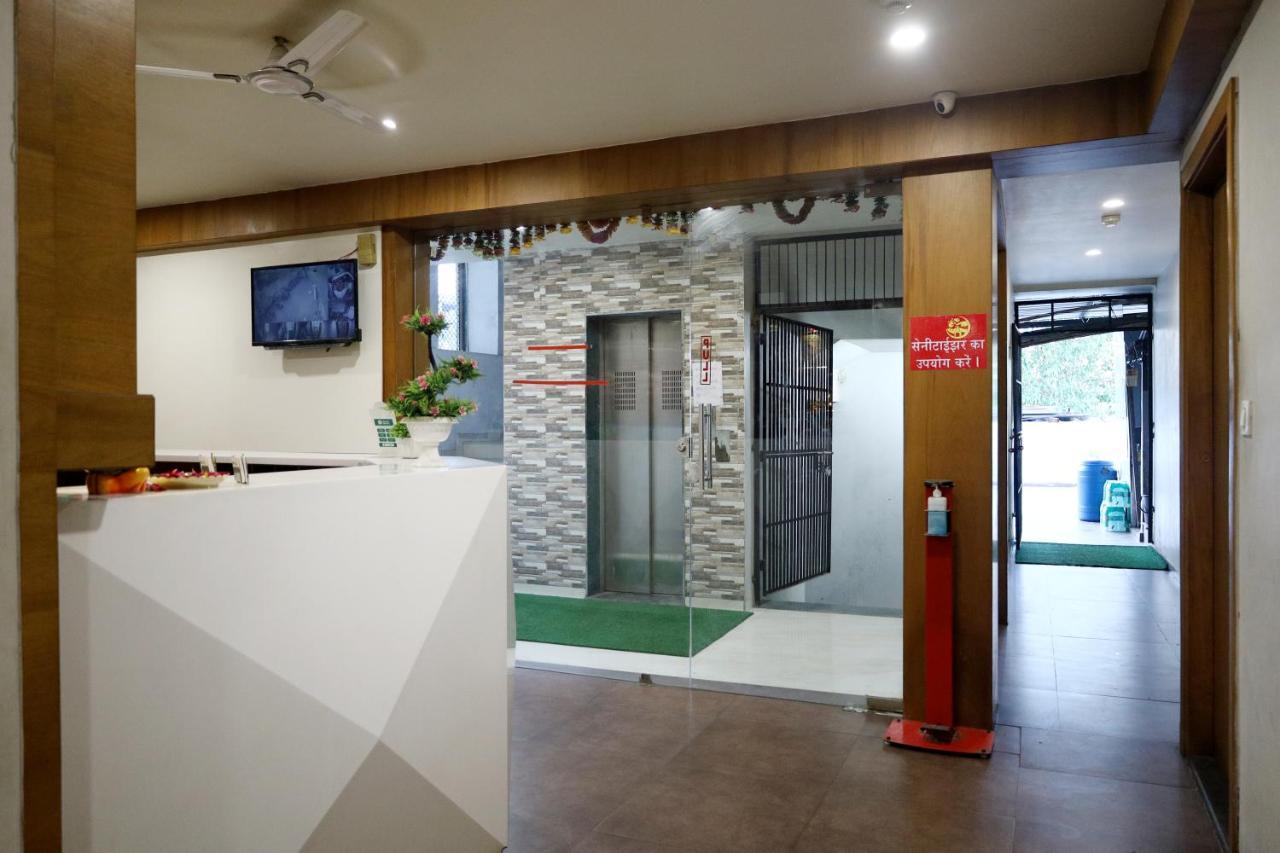 Hotel Madhav Villa アーメダバード エクステリア 写真
